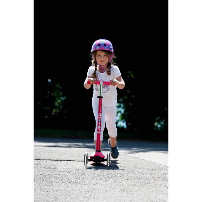 Micro Kickboard Maxi Deluxe LED Scooter