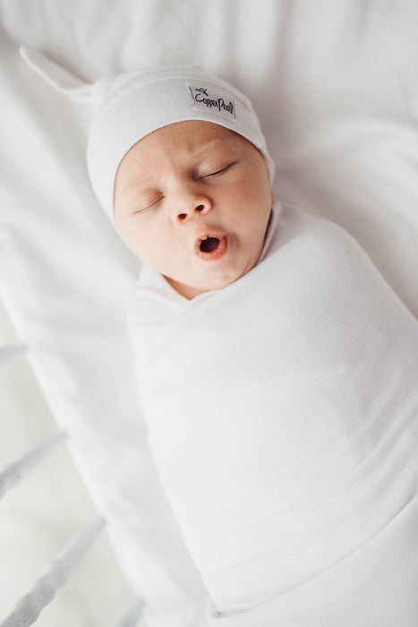 Copper Pearl Newborn Top Knot Hat - Dove